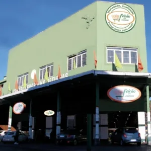 Fachada da loja Feirão da Fartura Lindéia